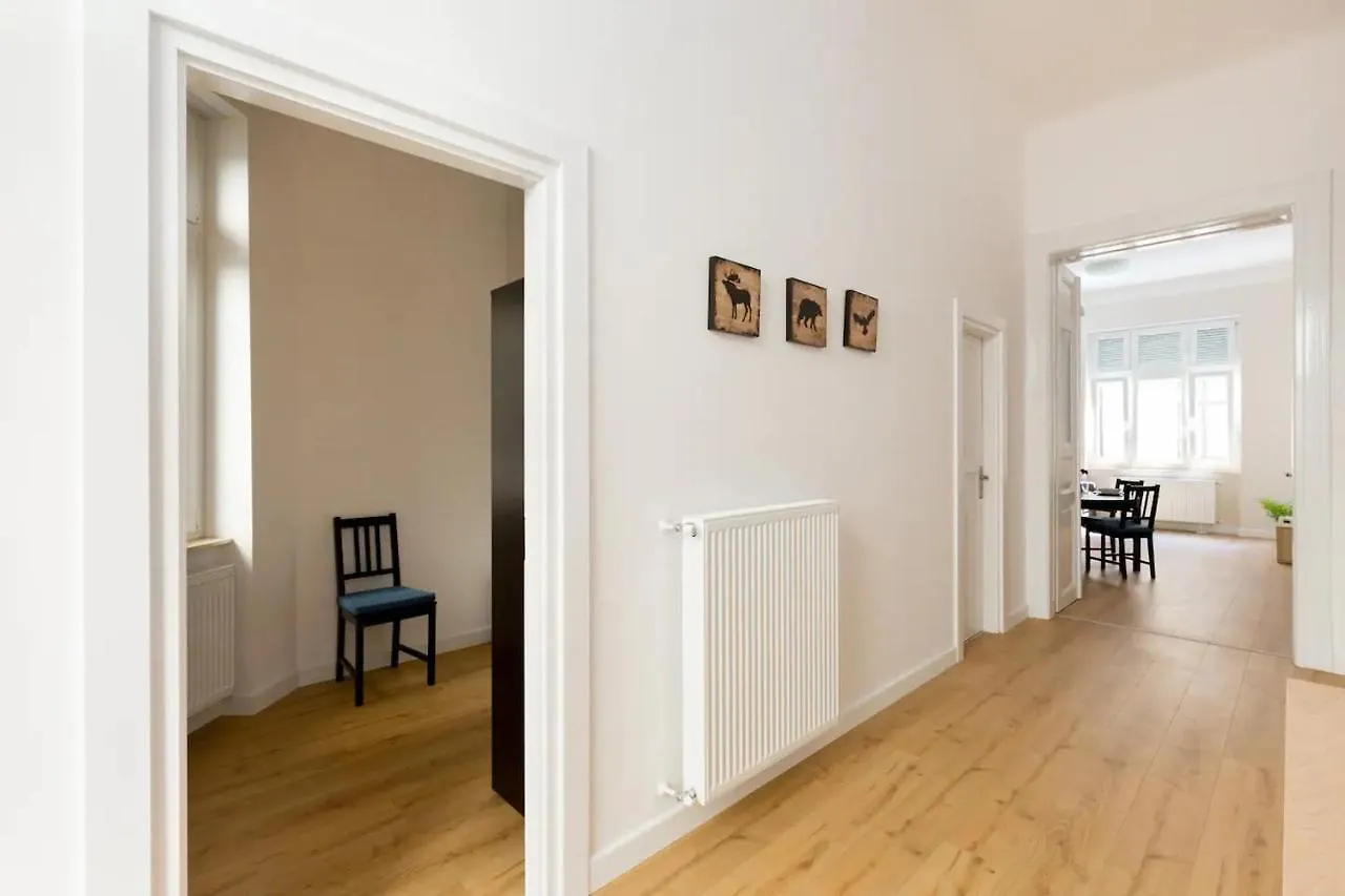 Kresz Geza 29 Westend Station 2 Bedrooms+Living Ac Budapest Hungary